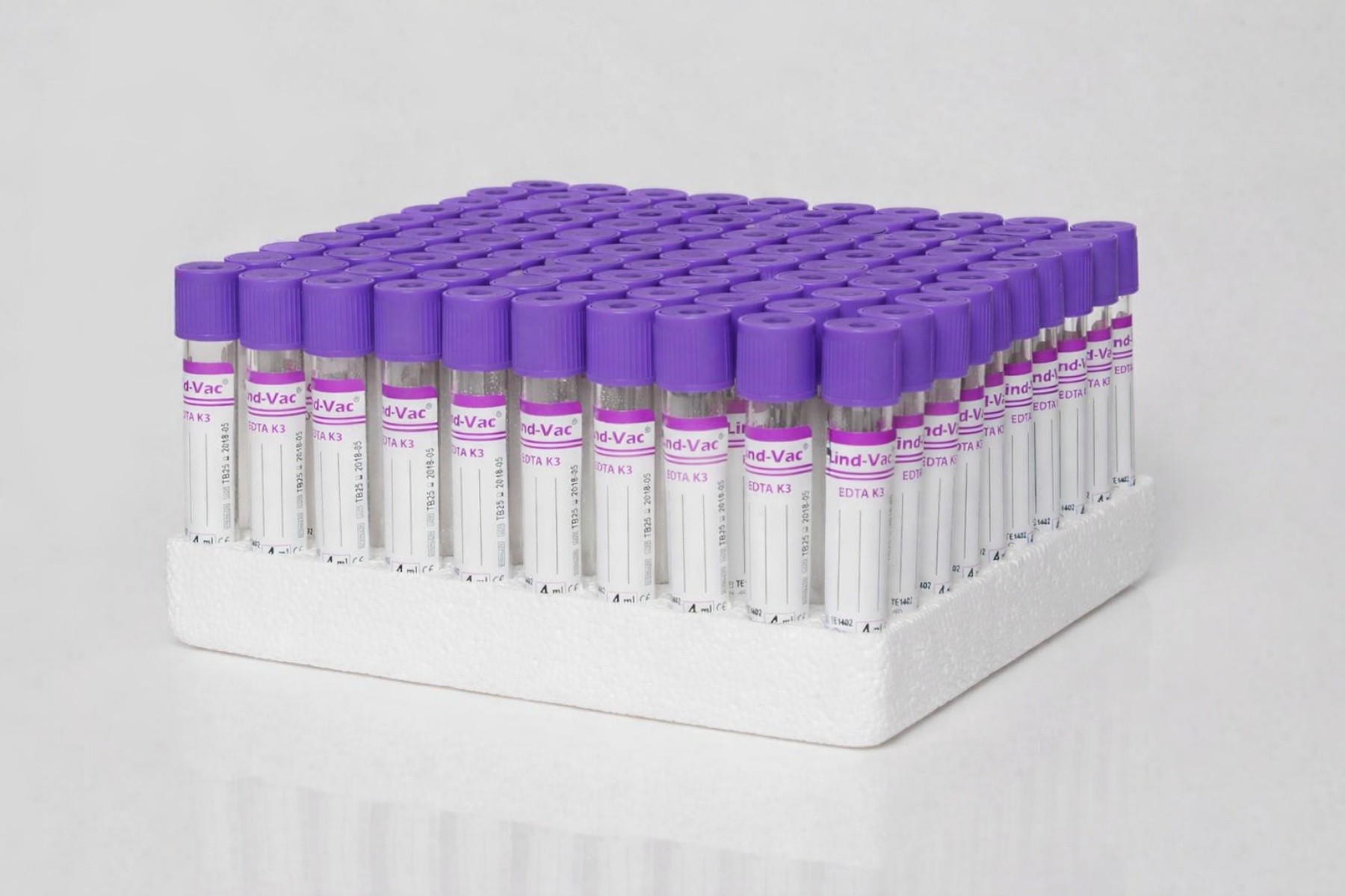 Вакуумна пробірка Lind-Vac® 13x75 мм, K2 ЕДТА, 2 мл, лавандова/бузкова кришка, стерильна, етикетка з подвійним кодом